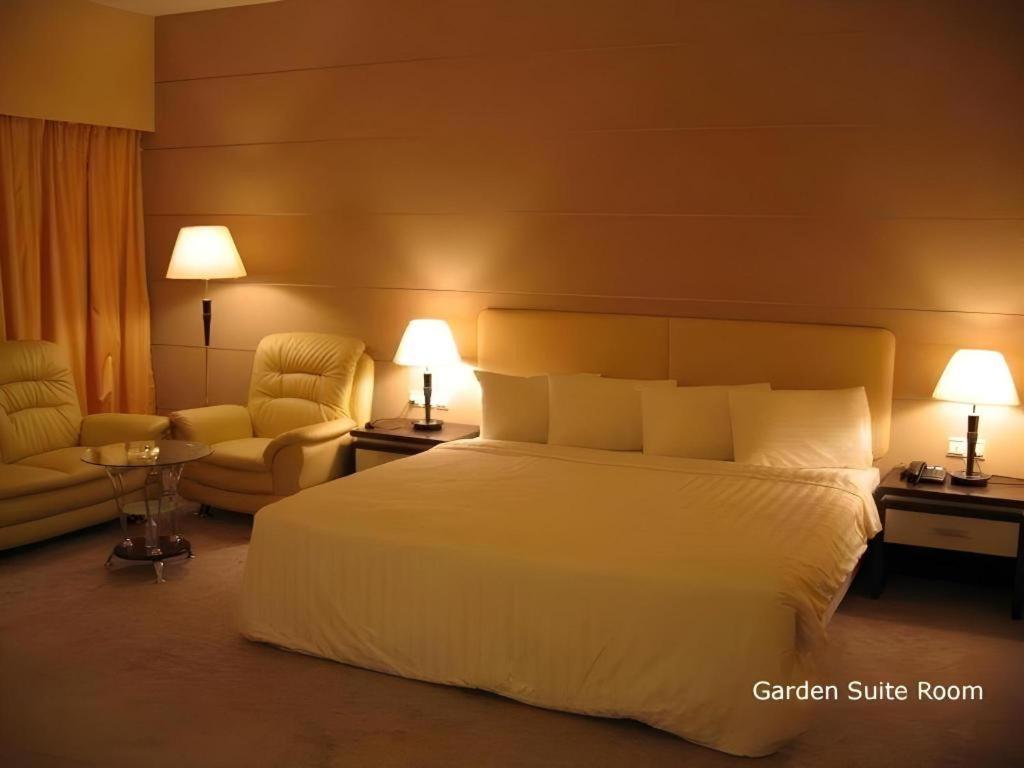 Ritz Garden Hotel ايبوه المظهر الخارجي الصورة