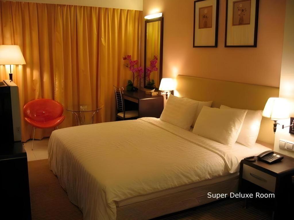 Ritz Garden Hotel ايبوه المظهر الخارجي الصورة
