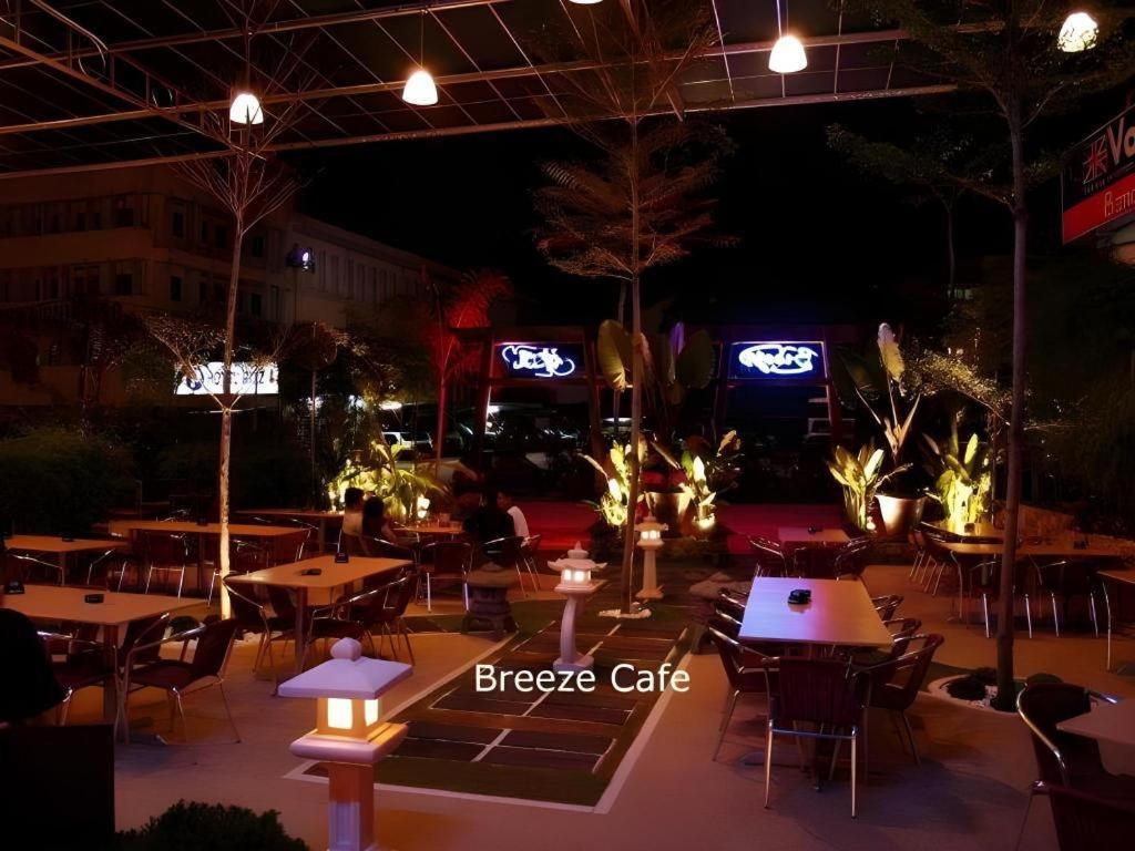Ritz Garden Hotel ايبوه المظهر الخارجي الصورة
