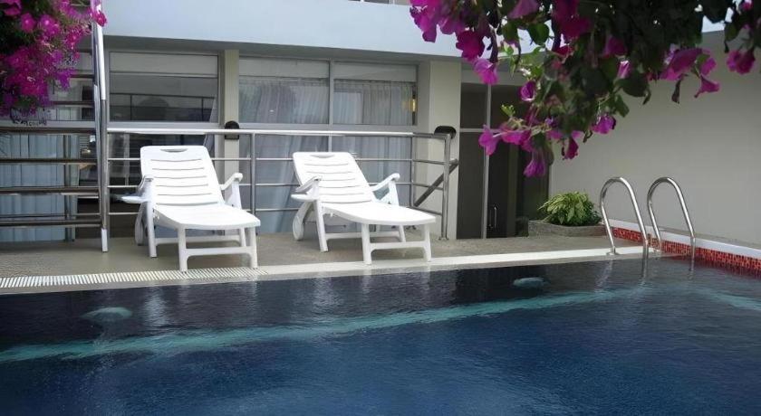 Ritz Garden Hotel ايبوه المظهر الخارجي الصورة