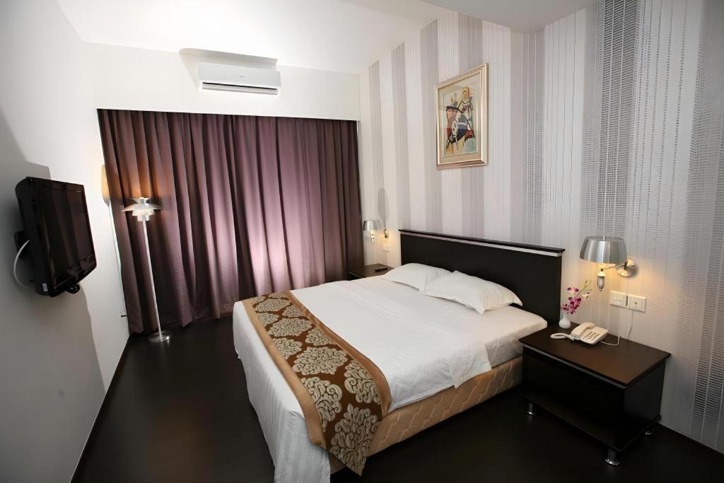 Ritz Garden Hotel ايبوه المظهر الخارجي الصورة