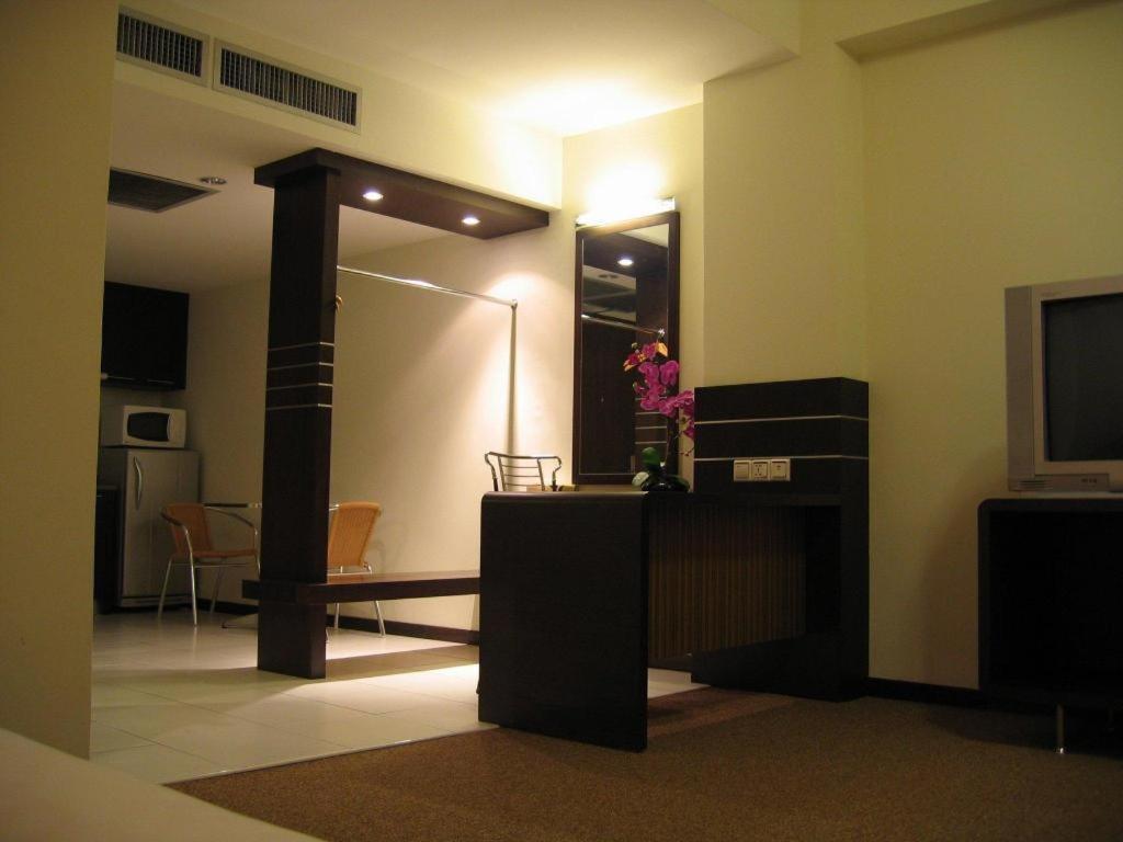 Ritz Garden Hotel ايبوه المظهر الخارجي الصورة