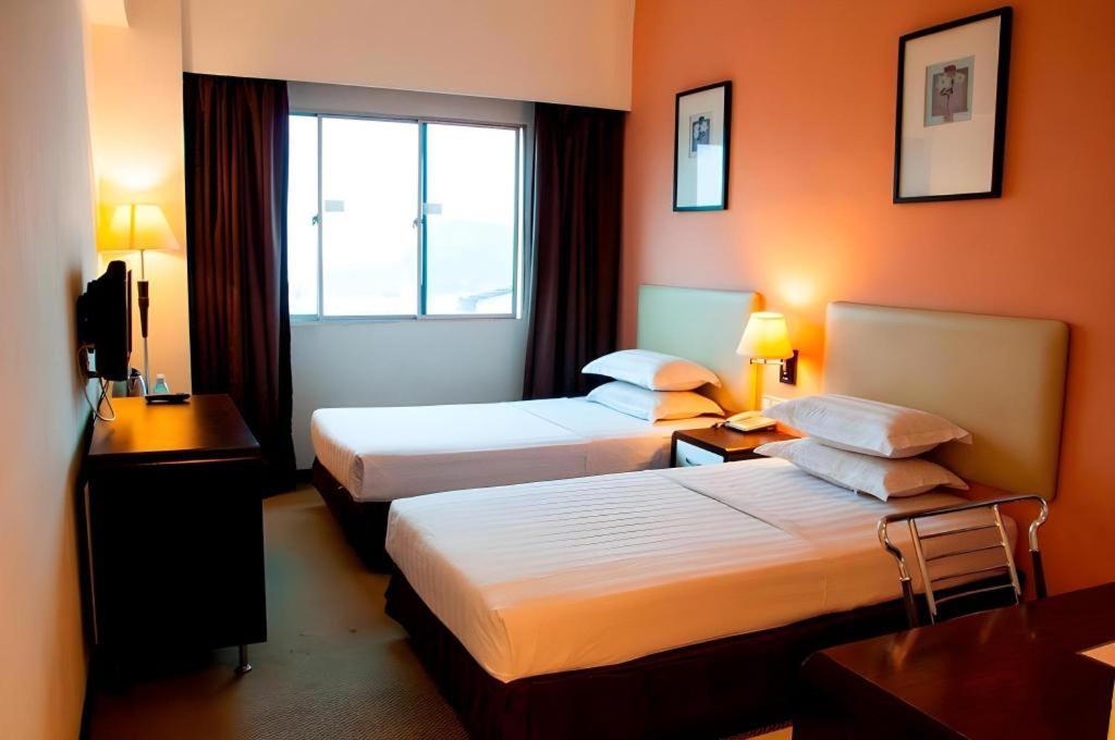 Ritz Garden Hotel ايبوه المظهر الخارجي الصورة