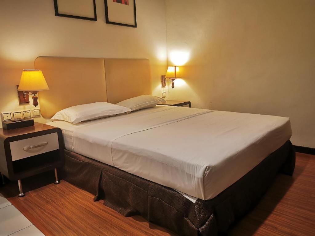 Ritz Garden Hotel ايبوه المظهر الخارجي الصورة