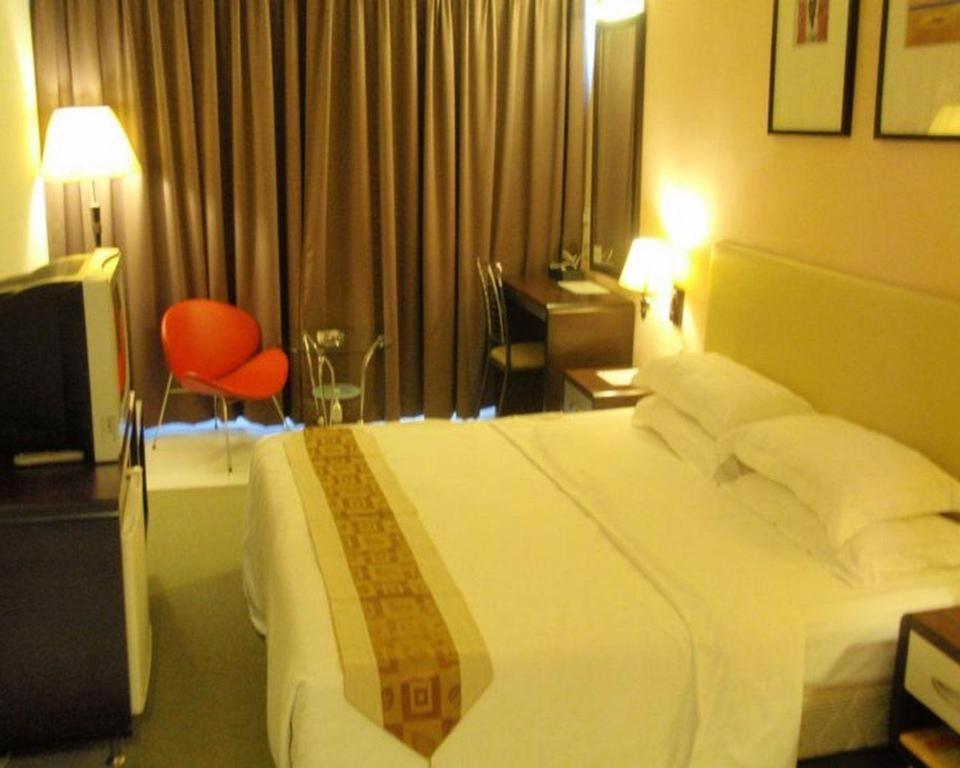 Ritz Garden Hotel ايبوه المظهر الخارجي الصورة