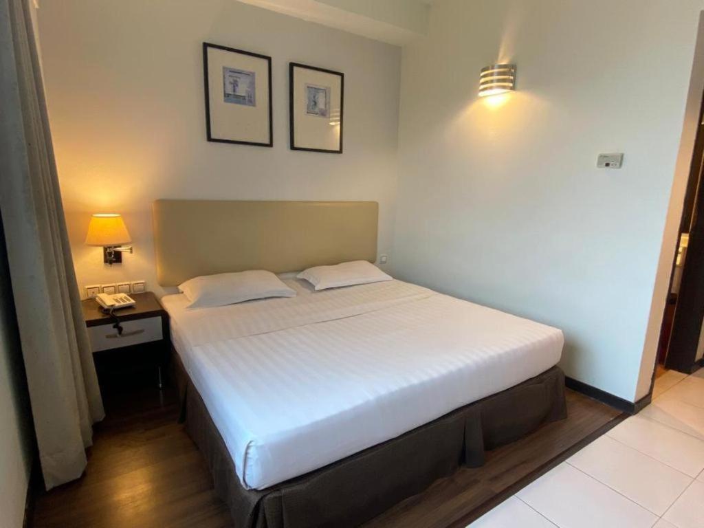 Ritz Garden Hotel ايبوه المظهر الخارجي الصورة