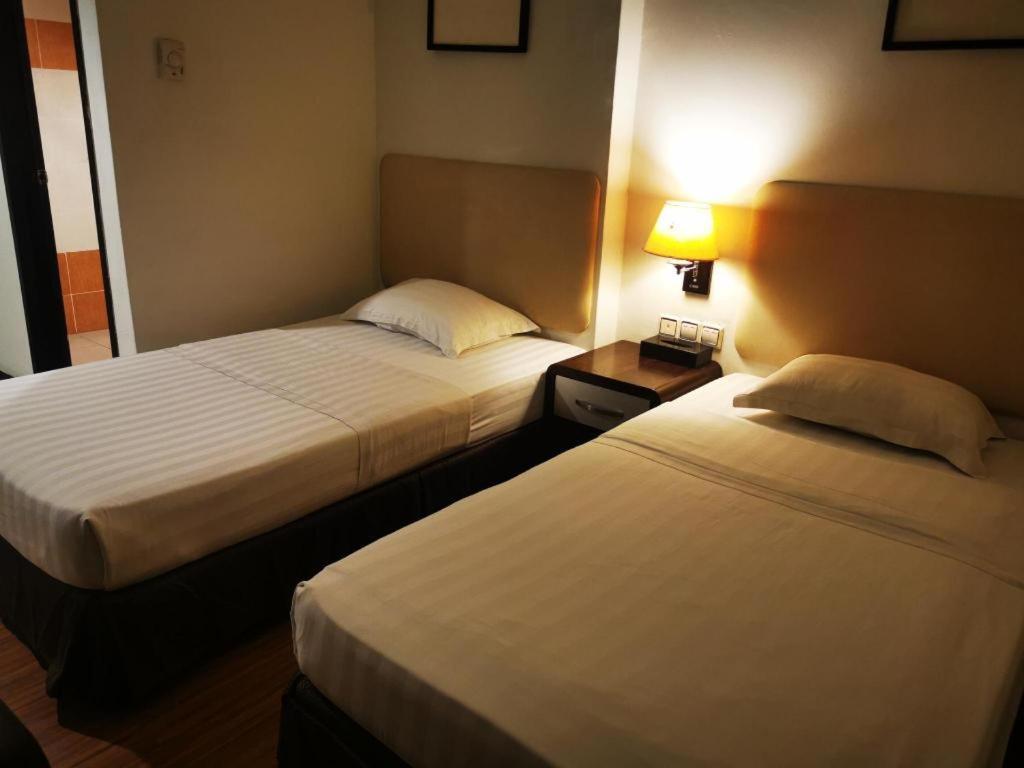 Ritz Garden Hotel ايبوه المظهر الخارجي الصورة